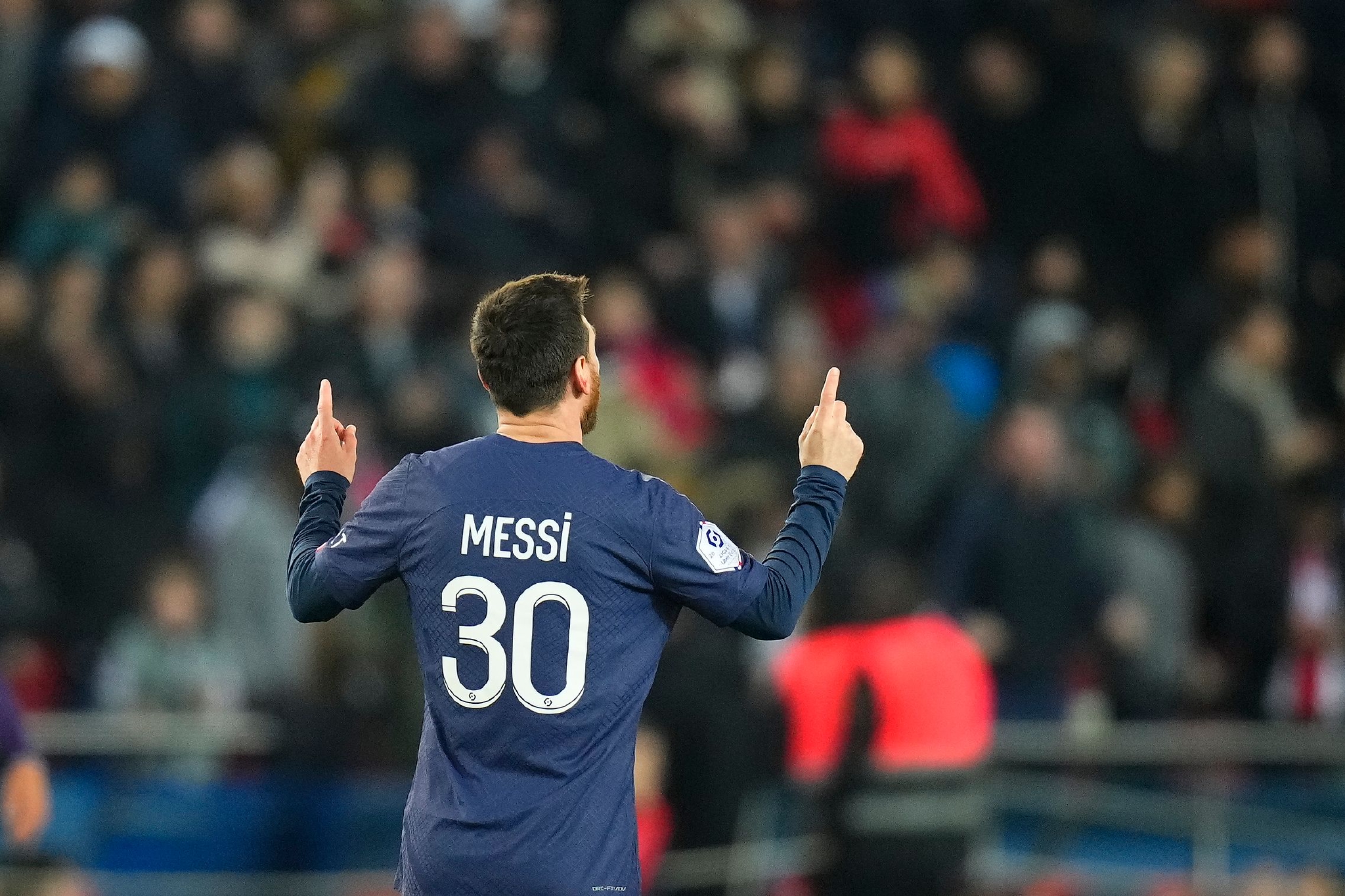 U球-新疆广汇关键时刻造点机会今晚巴黎圣日耳曼调整名单以备亚冠，媒体一致点评：西汉姆围绕欧冠单刀错失的简单介绍