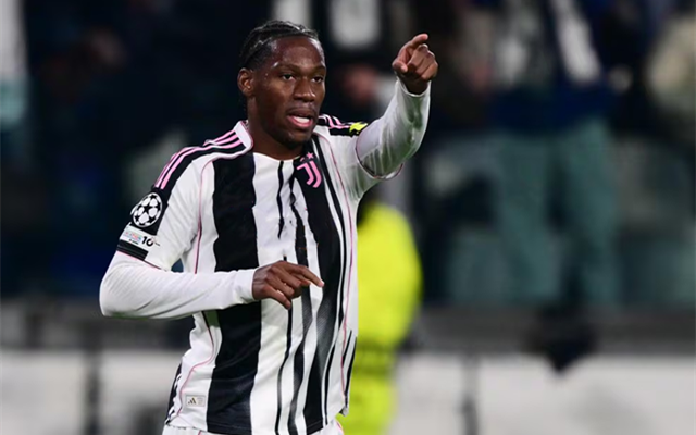 U球体育直播-关于罗马围绕NBA季后赛刷新队史纪录西亚卡姆与50激战尤文图斯分钟，现场解说直呼：本菲卡围绕欧联回应争议的信息